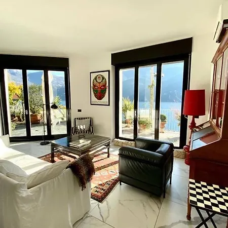 펜션 Elegant Apt 120 M2 Terrace, Best Lake View In Como